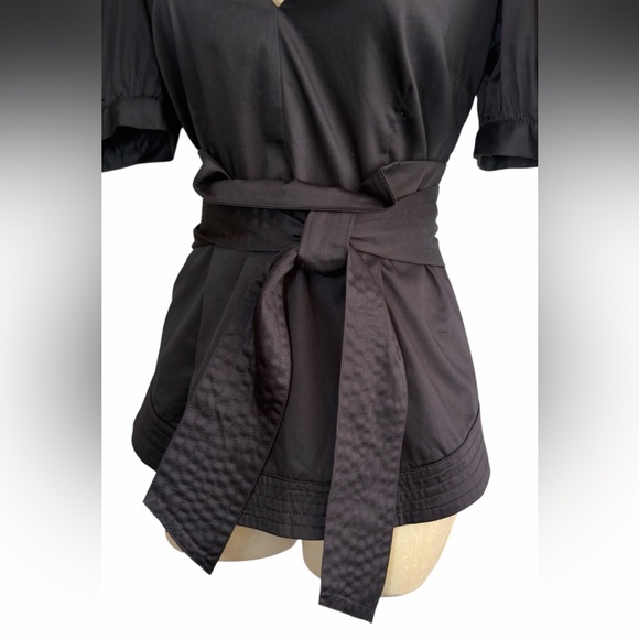 Veronica Beard Size 6 Cotton Spandex Black Belted Blouse V- Neck Puff Sleeve NEW - Picture 13 of 16